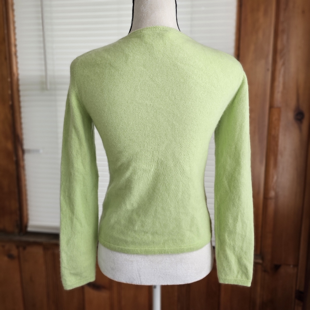 Vintage Talbots V neck sweater 100% cashmere pistachio green size small P - Picture 2 of 6